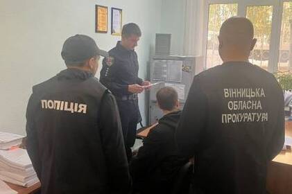 Посадовець із Вінницького району організував закупівлю генераторів із переплатою