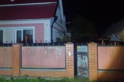 Поліція охорони затримала двох чоловіків, які вдерлися до будинку в Калинівці