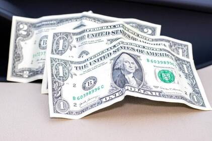 НБУ оновив курс валют: скільки коштує євро, долар та злотий у середу, 22 жовтня