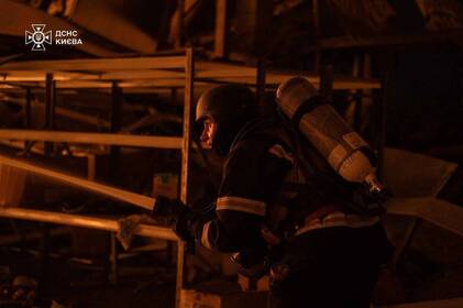 Росія атакувала Київ балістичними ракетами: є загиблий і поранені