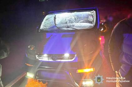 Поблизу Калинівки під колесами вантажівки загинув пішохід