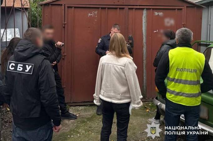 Жінка використала власну інвалідність, щоб допомагати ухилянтам виїхати за кордон Жінка використала власну інвалідність, щоб допомагати ухилянтам виїхати за кордон