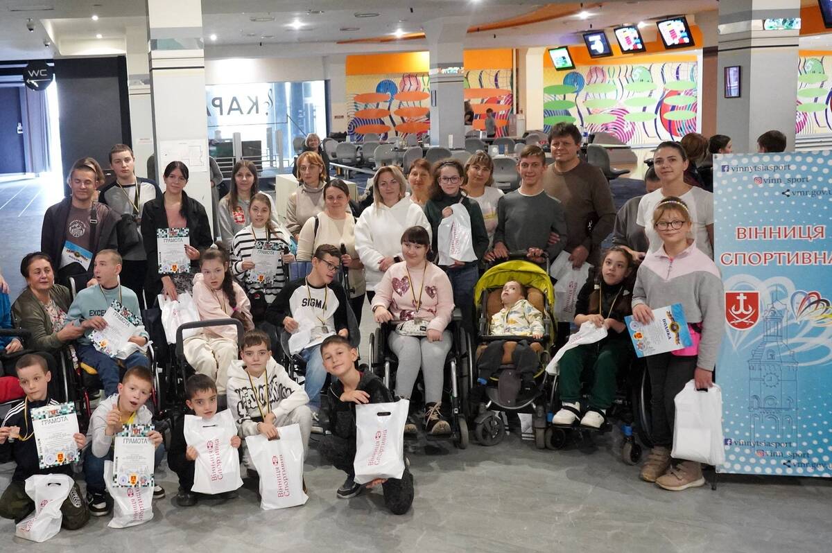 Інклюзивний спорт у Вінниці: діти з інвалідністю взяли участь у заході «Зі спортом по життю» Інклюзивний спорт у Вінниці: діти з інвалідністю взяли участь у заході «Зі спортом по життю»