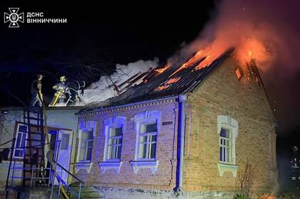 Дев’ять виїздів ДСНС за добу: в області горіли будинки, авто і навіть сонячні батареї