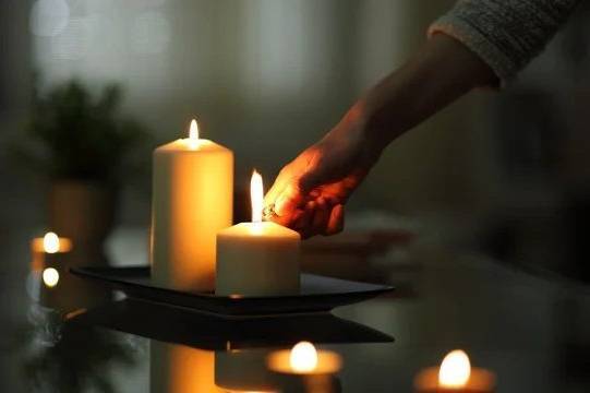 День за графіком: все про відключення світла 14 листопада