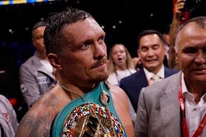 Усик більше не чемпіон WBO: що відомо
