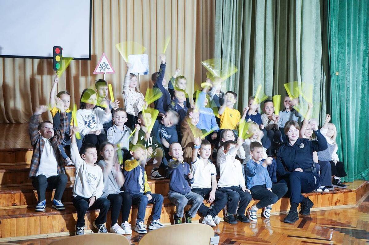 Міжрегіональний координаційний гуманітарний штаб розпочав акцію «Увага! Діти!», щоб посилити безпеку на дорогах під час відключень світла