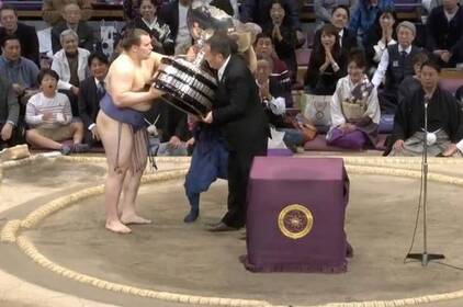 Вінничанин Аонішікі отримав Кубок Імператора з сумо