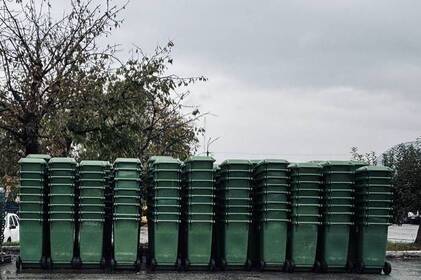 Вінниця отримала 352 нові контейнери для відходів від муніципалітету Сігтуна