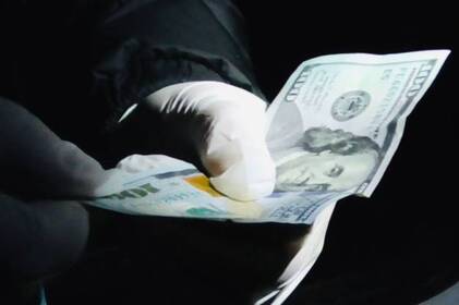 У Бершаді нетверезий тракторист та пасажир намагалися дати хабар поліцейським