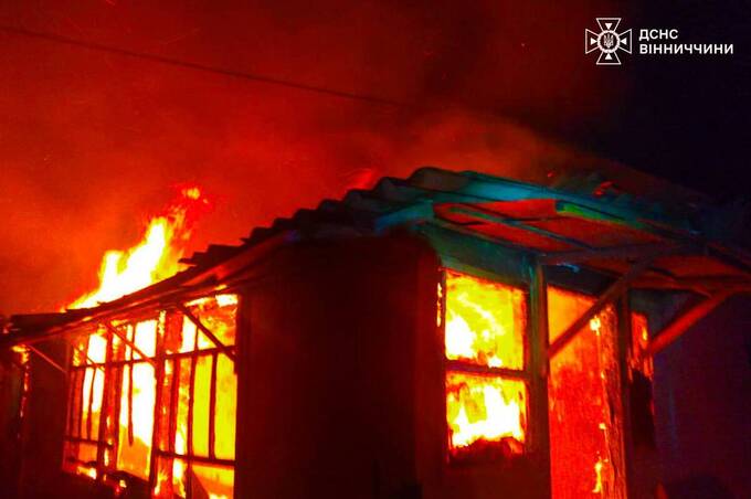 Короткі замикання, недбалість і несправні печі: все про нічні пожежі на Вінниччині