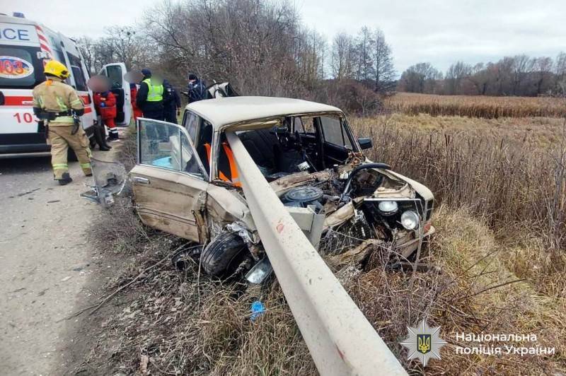 Смертельна ДТП на Вінниччині: загинув водій ВАЗу, пасажирка — у лікарні