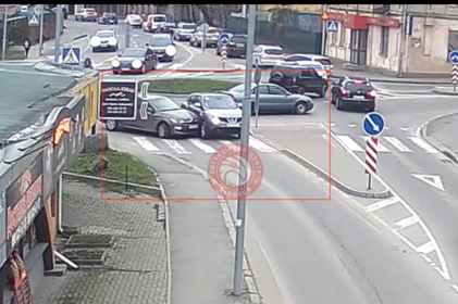 Камери відеонагляду зафіксували ДТП у центрі Вінниці  (відео)