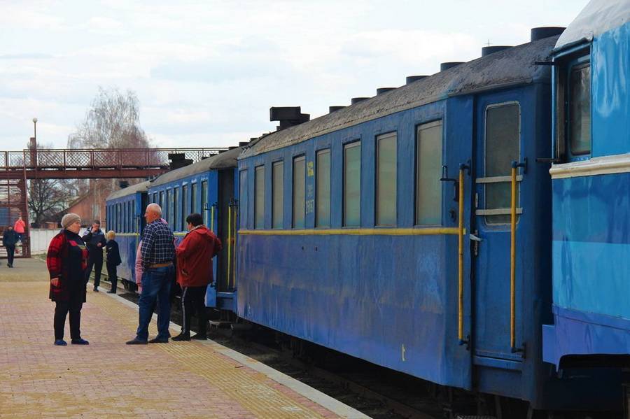 На станції Рудниця запровадили зручні пересадки між поїздами далекого сполучення і вузькоколійкою