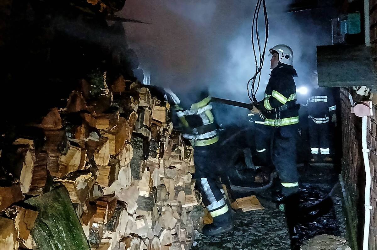 Господарські споруди, будинок і авто: де на Вінниччині виникали пожежі