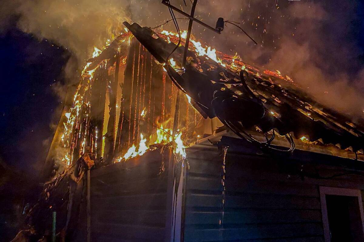 Під час пожежі у Якушинецькій громаді травмувалися чоловік та жінка