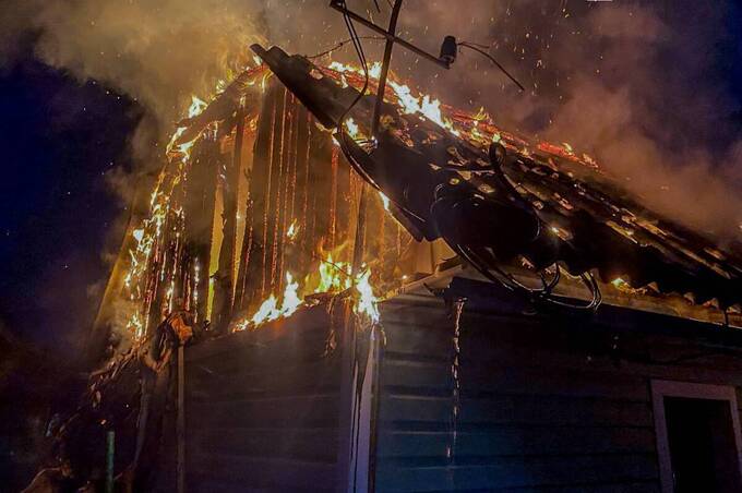 Під час пожежі у Якушинецькій громаді травмувалися чоловік та жінка