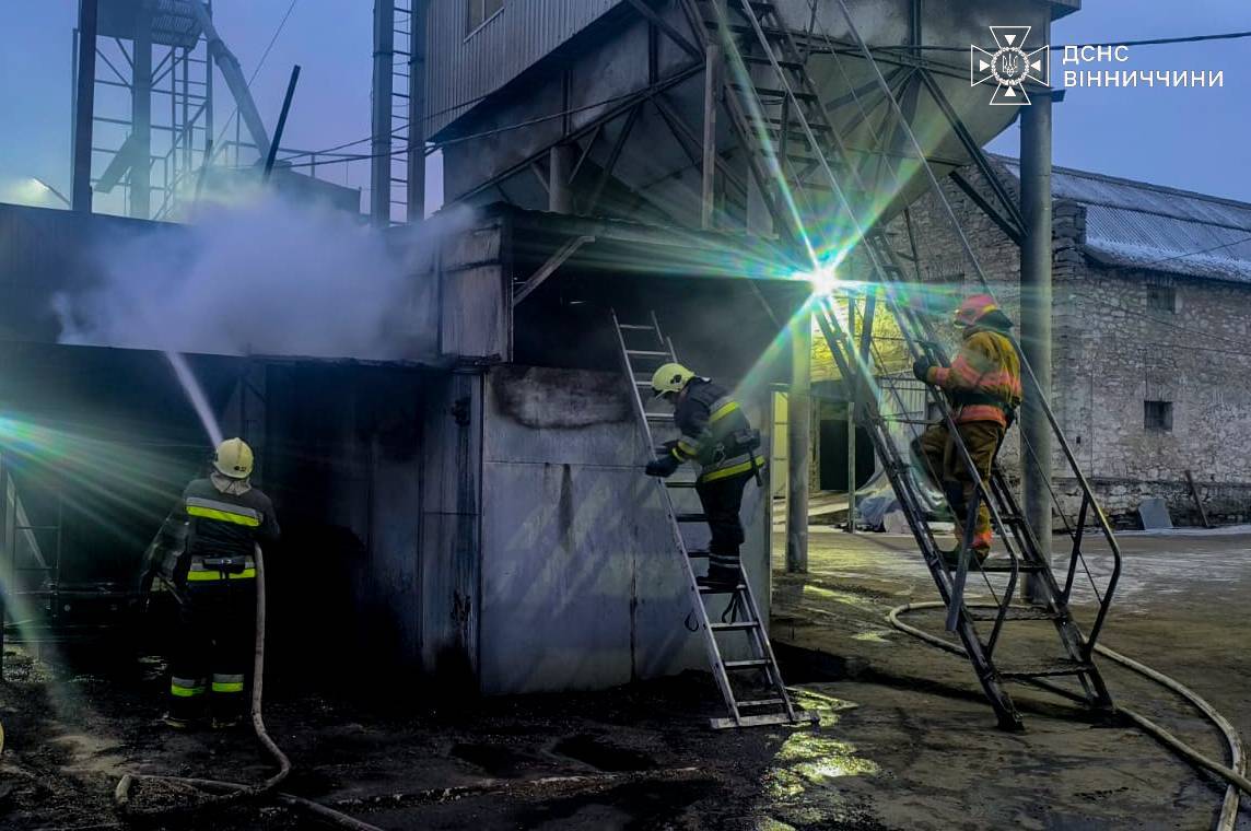 15 пожеж на Вінниччині: горіли будинки, автівки та сауна