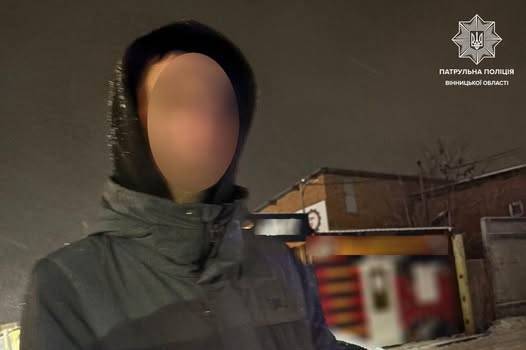 Нічна поїздка з порушеннями: у Вінниці патрульні затримали п'яного водія