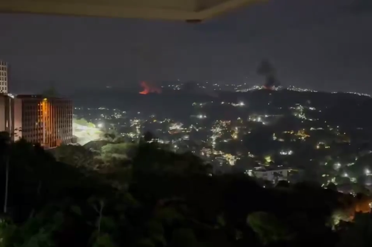 У Венесуелі введено воєнний стан після вторгнення невідомих літаків