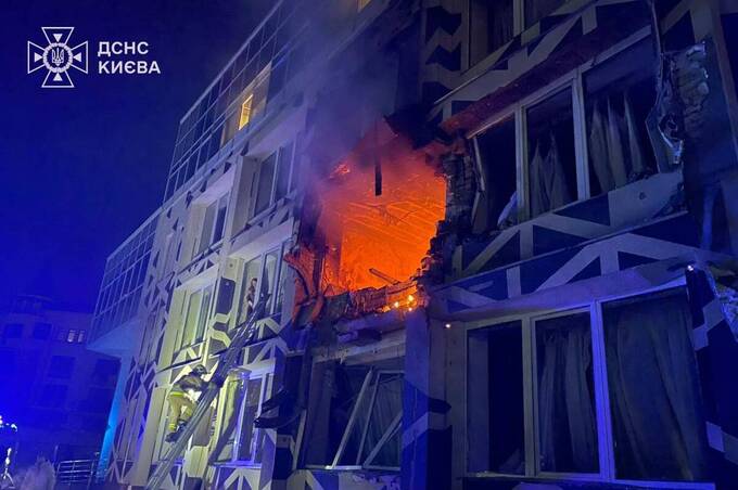 Цієї ночі росія «перемогла» ще одну лікарню в Києві, де були пацієнти: що відомо