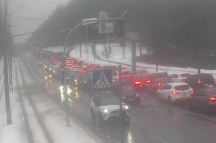 У Вінниці тимчасово перекрили рух транспорту на Хмельницькому шосе: що варто знати водіям