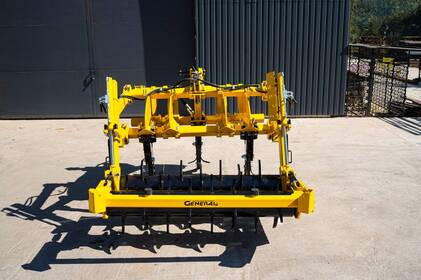 Глибокорозпушувачі: ключ до підвищення врожайності
