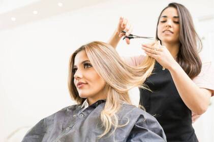 Безкоштовні стрижки для ВПО у Вінниці: у місті стартує благодійна ініціатива