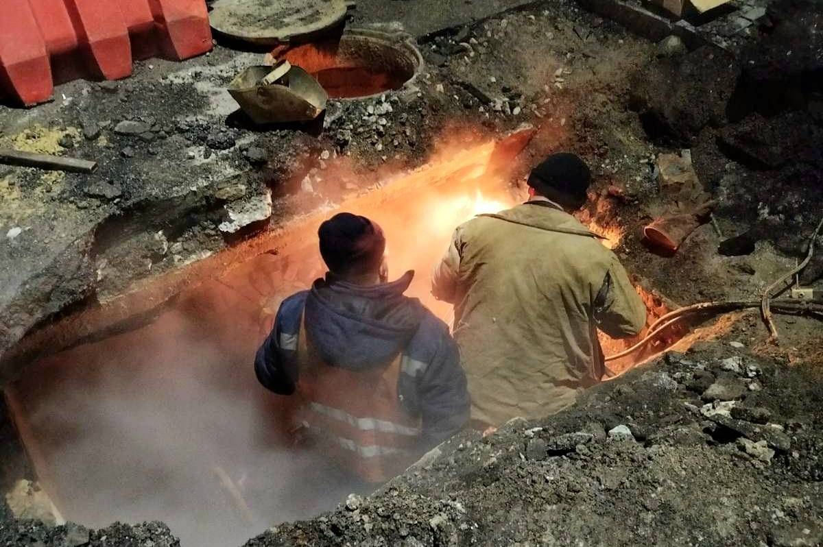 Попри сильний мороз у Вінниці оперативно відновили подачу тепла до семи будинків