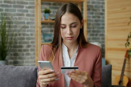 Чи безпечно брати кредит онлайн: відповіді на популярні питання позичальників