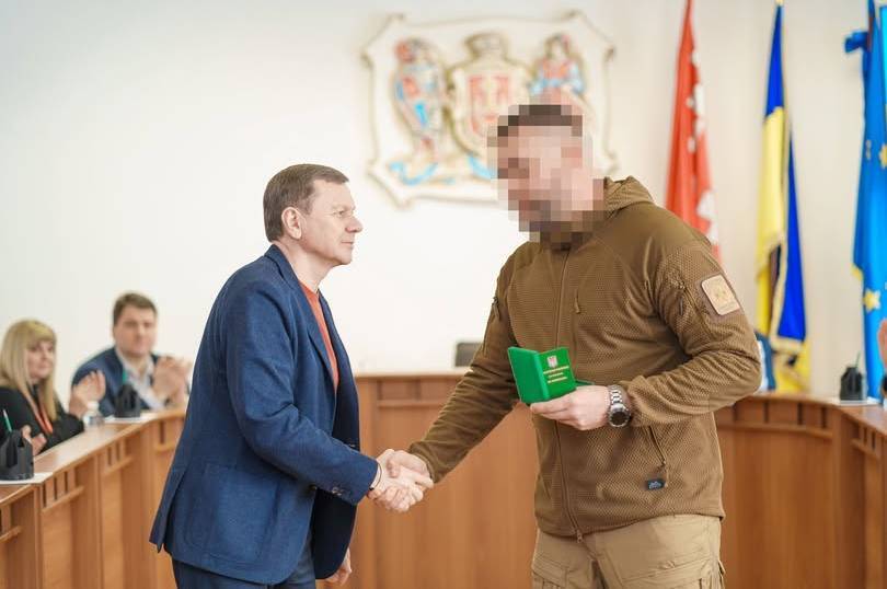 Вінницька громада отримала відзнаку від прикордонників за системну допомогу війську