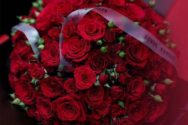 Квіти без зайвих клопотів: як працює доставка від магазину Flowerpower у Києві