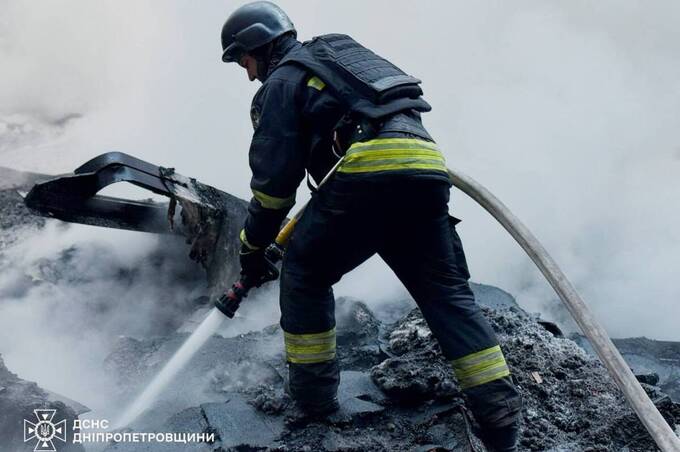 Влучання на Вінниччині та удари по містах: наслідки нічної атаки рф і попередження «Укренерго»