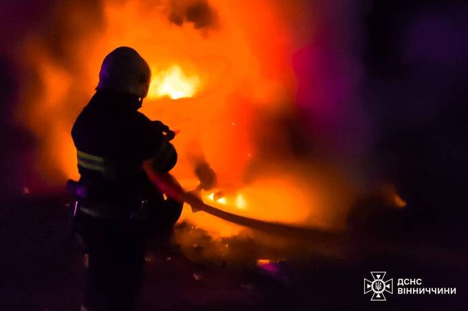 Пічне опалення стало пасткою: на Вінниччині горіли будинки й ферма