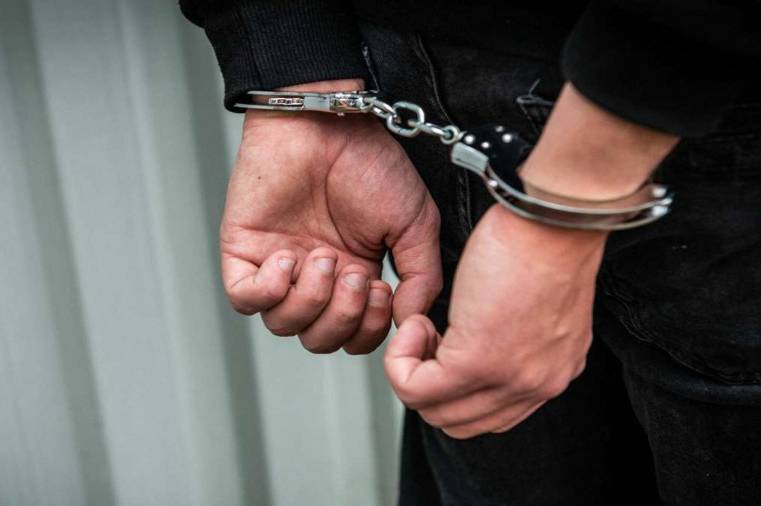 «Вибивали зізнання» і довели до клінічної смерті: у Вінниці ДБР викрило трьох поліцейських