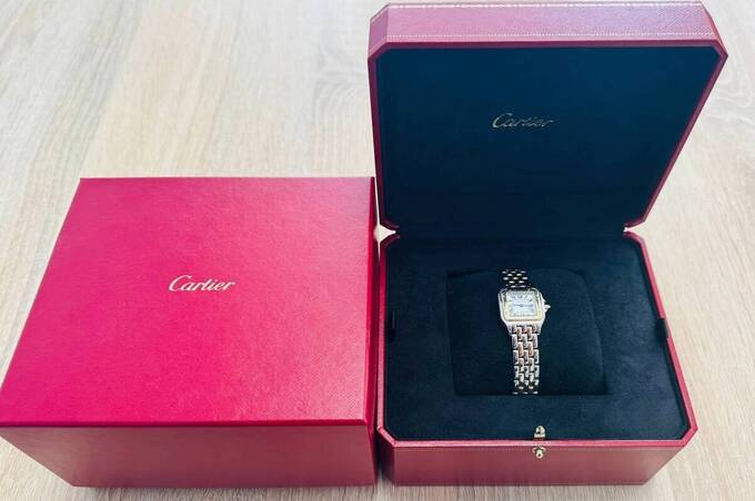 Подружжя намагалося ввезти в Україну коштовності без декларування