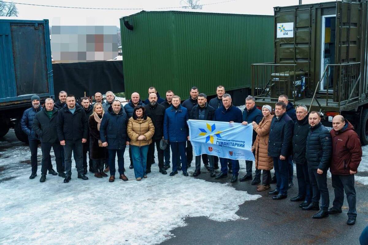 Три мобільні лазні, багі, автівка та 100 пічок-буржуйок: Міжрегіональний координаційний гуманітарний штаб передав допомогу ЗСУ