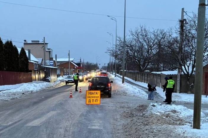 ДТП на вулиці Данила Нечая: пішохідка потрапила до лікарні