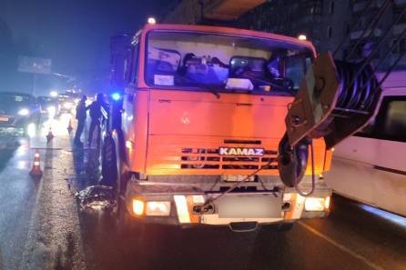 Смертельна ДТП у Вінниці: автокран насмерть збив пішохода на дорозі