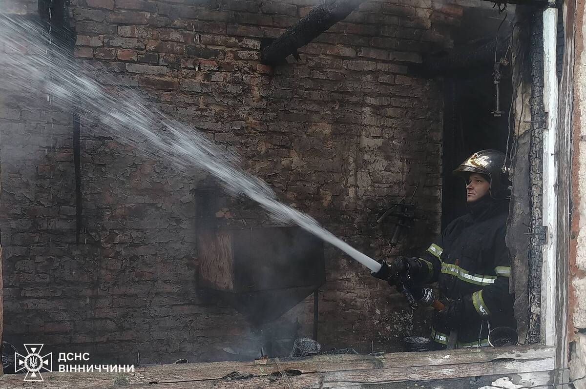 П’ять пожеж за добу: на Вінниччині горіли ресторан, ферма та автомобіль