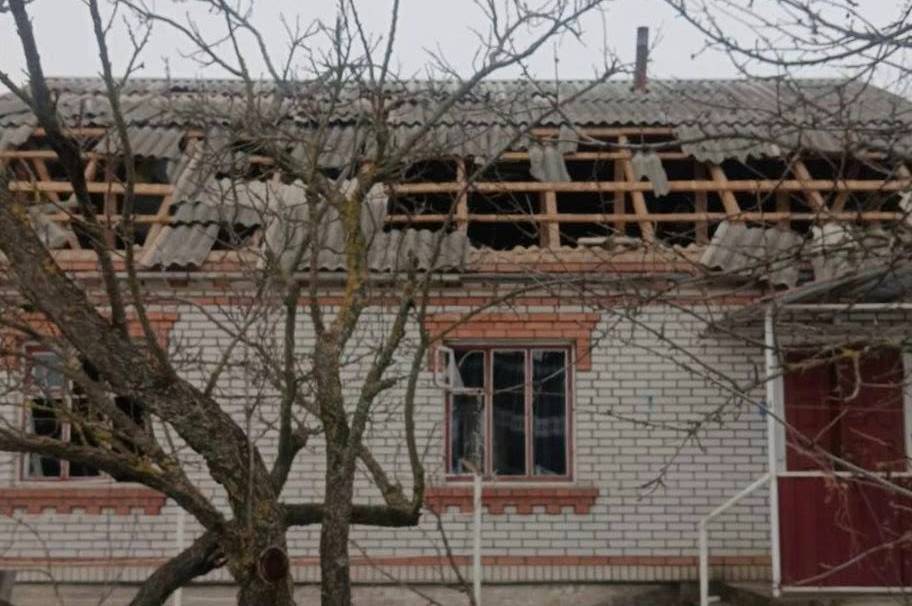 Внаслідок нічної атаки на Вінниччину пошкоджено близько 20 будинків, постраждала жінка