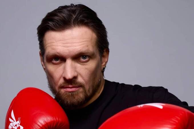 Усик проведе бій із кікбоксером Верховеном біля єгипетських пірамід