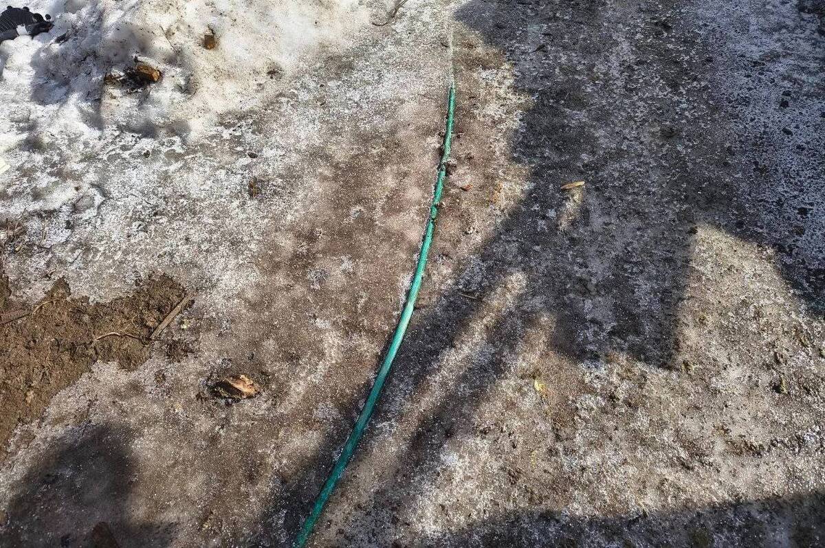 У Вінницьких Хуторах мешканки зливали рідкі відходи просто на подвір’я: інспектори склали протоколи