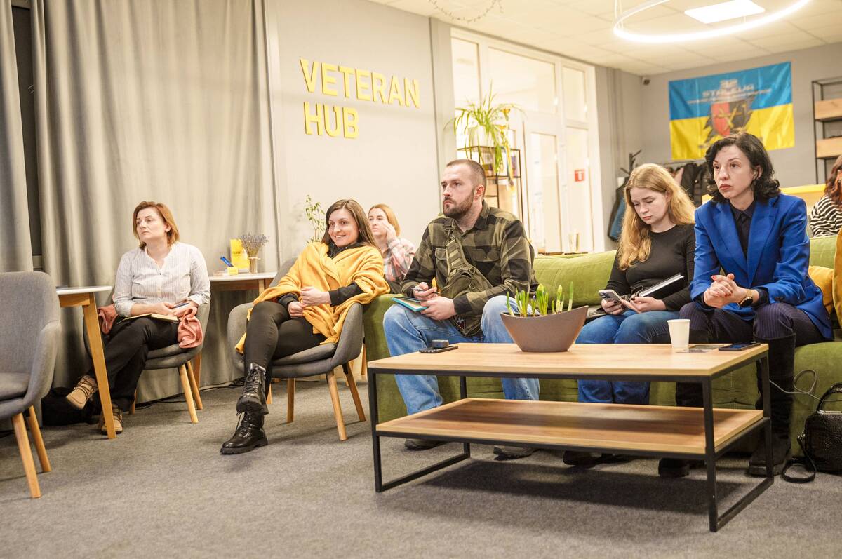 До 500 тисяч гривень на бізнес: у Вінниці ветеранам розповіли про фінансову підтримку