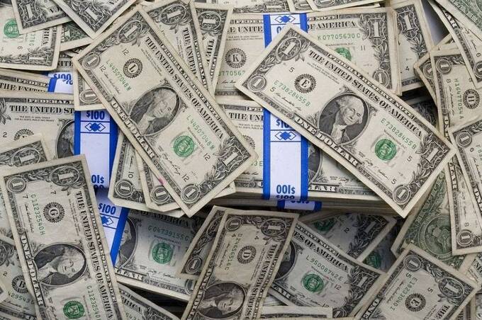 НБУ оновив курс валют: скільки коштує євро, долар та злотий у суботу, 7 березня