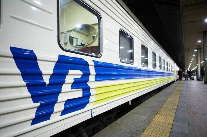 Наслідки обстрілу: на Вінниччині скасували приміські поїзди