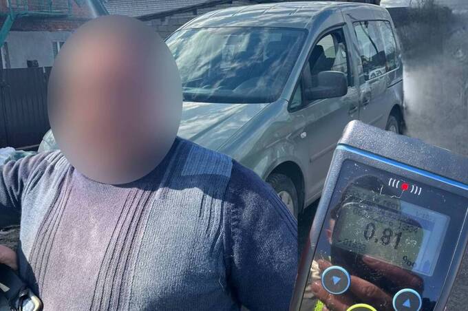 На Вінниччині п’яний водій пропонував патрульним $1000 хабаря