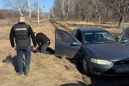 Двоє молодиків організували незаконний «трансфер» через кордон на Вінниччині