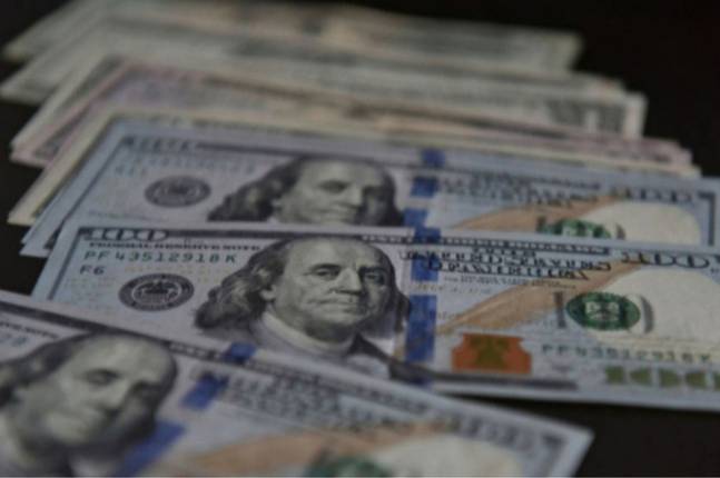 НБУ оновив курс валют: скільки коштує євро, долар та злотий у п'ятницю, 13 березня