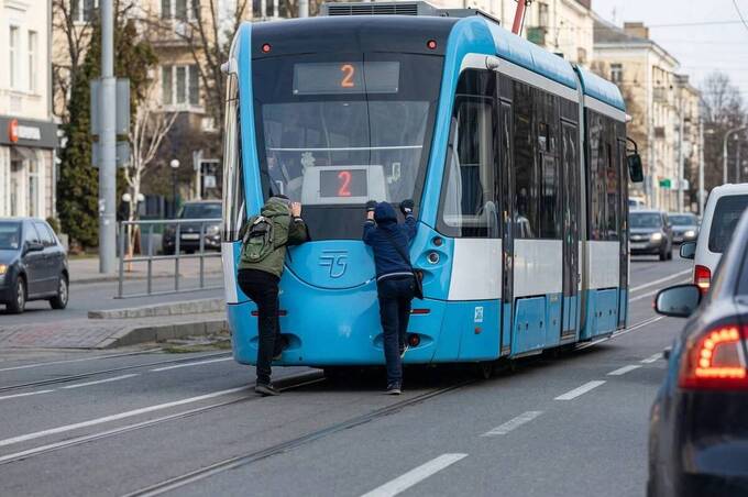 Ювенальна поліція Вінниччини застерігає підлітків від смертельної небезпеки зачепінгу